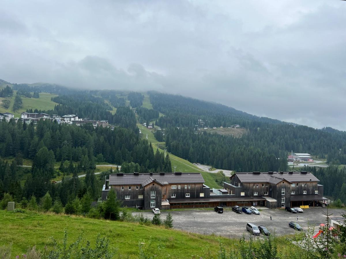 Appartementhaus Ckpk Sonnenalpe Nassfeld Bagian luar foto