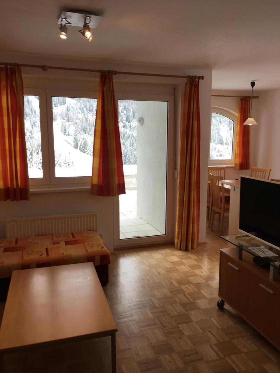 Appartementhaus Ckpk Sonnenalpe Nassfeld Bagian luar foto