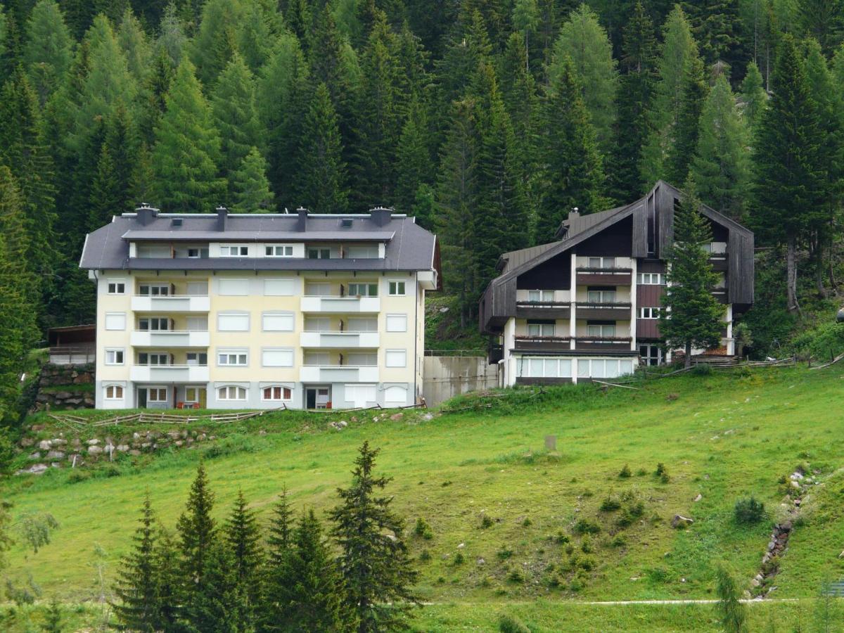 Appartementhaus Ckpk Sonnenalpe Nassfeld Bagian luar foto