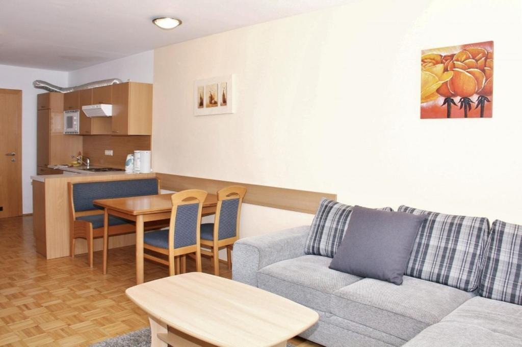 Appartementhaus Ckpk Sonnenalpe Nassfeld Ruang foto